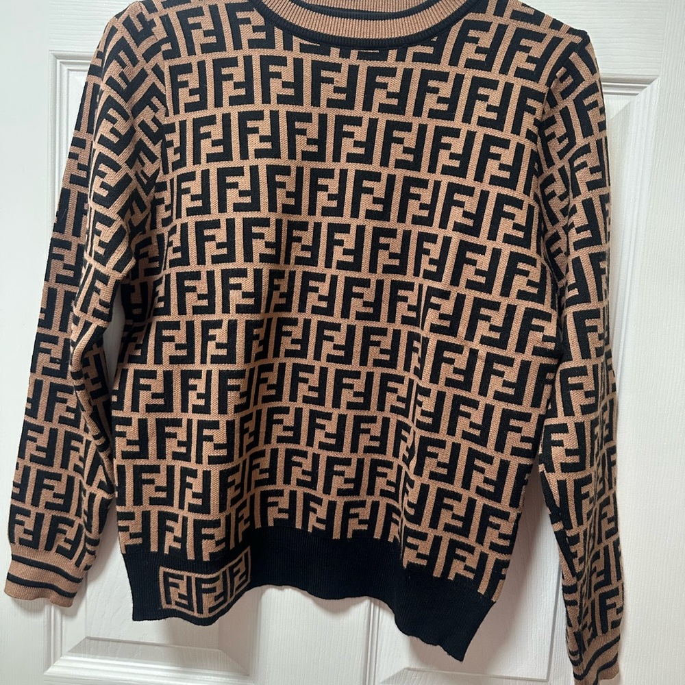 Fendi Black and Tan Monogram Sweater
